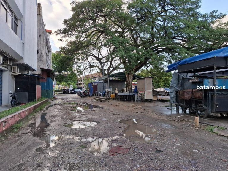 Ditikam di Perut dan Punggung, Pria 60 Tahun Tewas Bersimbah Darah