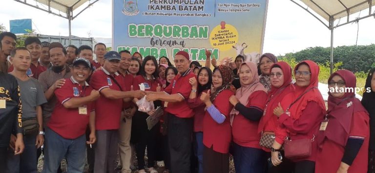 Ikamba Batam Tebar Kebaikan Idul Adha dengan Berbagi Daging Kurban