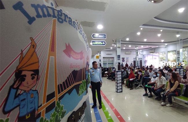 Imigrasi Batam Wujudkan Pelayanan Ramah HAM, Ada Layanan Prioritas