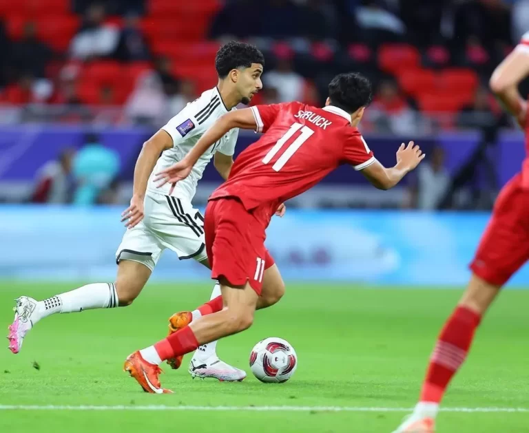 Reaksi Takjub Pemain Irak Rasakan Stadion Utama GBK
