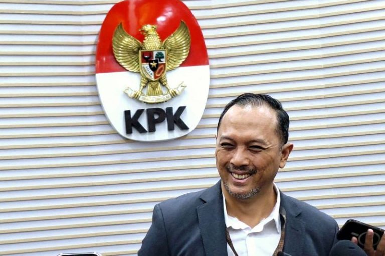 KPK Sidik Korupsi Bantuan Sosial Presiden untuk Penanganan Covid-19