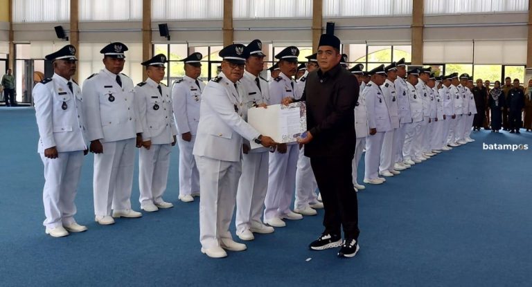 Perpanjangan Masa Jabatan Menjadi 8 Tahun, 34 Kades di Bintan Dikukuhkan