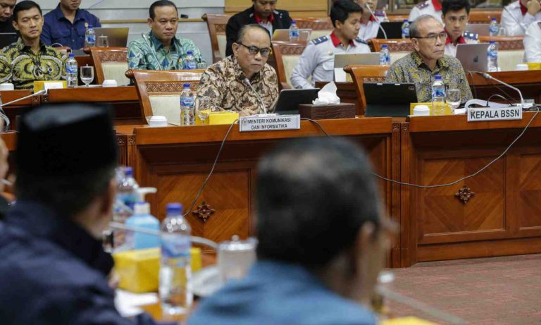Muncul Petisi Desak Menkominfo Mundur