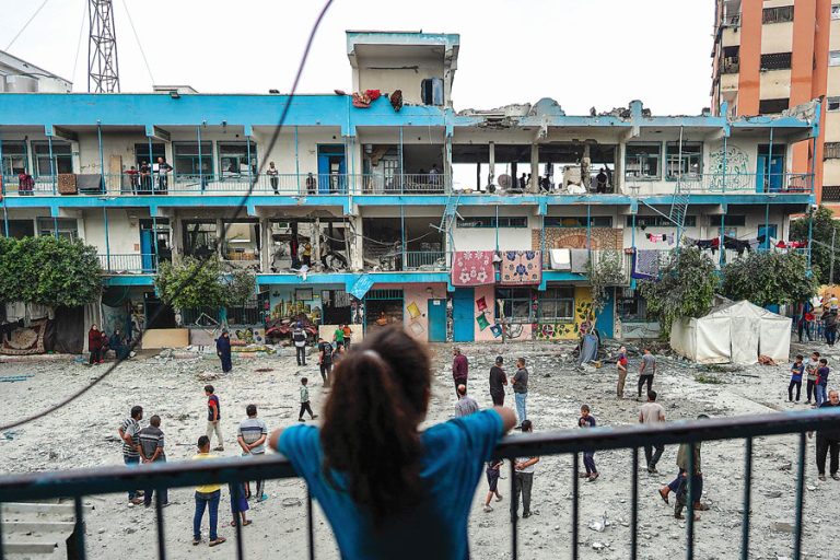 Israel Bunuh 274 Warga Gaza demi 4 Tawanan