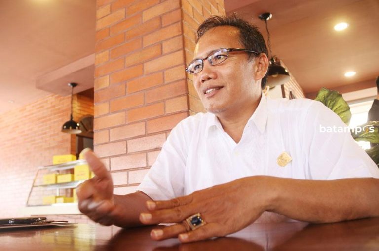 Anggota DPRD Batam Minta Disdik Tidak Menganaktirikan Sekolah Swasta