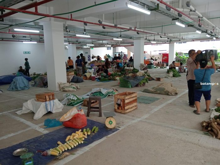 Terus Merugi, Pedagang dari Lantai II Buka Lapak di Lantai I Pasar Encik Puan Perak