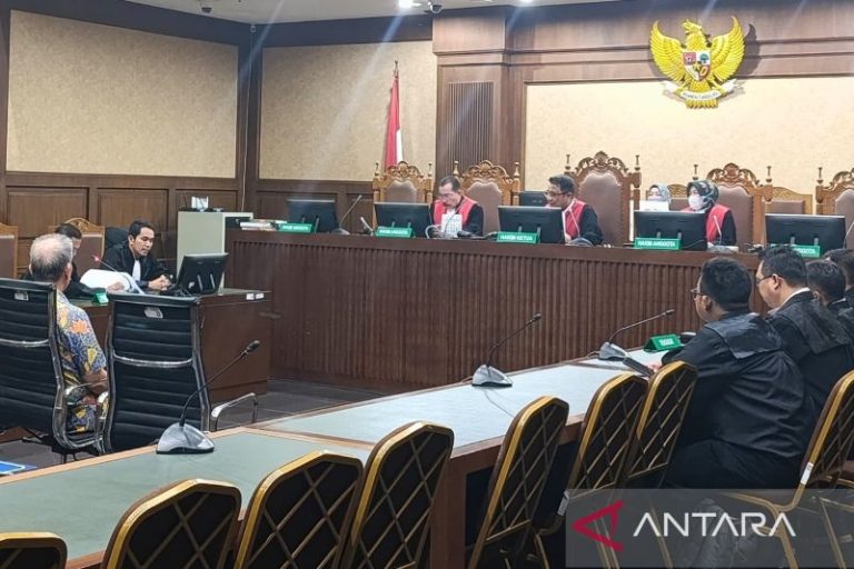 Terkait Kasus Korupsi BTS 4G, Jemy Sutjiawan Dituntut 4 Tahun Penjara