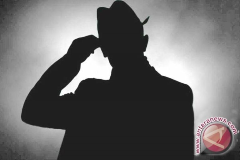 Pasangan Australia Kelahiran Rusia Diditangkap Atas Tuduhan Spionase