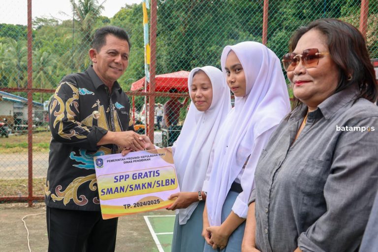 Gubernur Ansar Realisasikan Program SPP Gratis, Menyasar SMA/SMK dan SLB Negeri