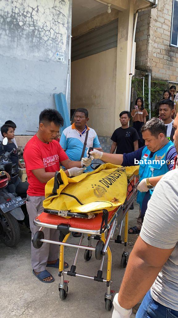 Warga Bengkong Asrama Gantung Diri, Meninggalkan Sepucuk Surat untuk Wanita