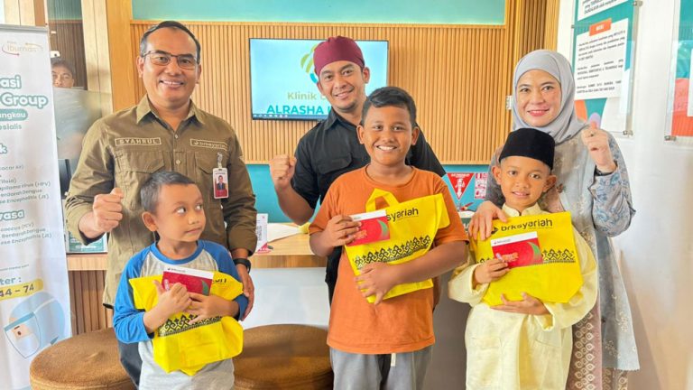 BRK Syariah Tanjungpinang Pamedan Gelar Khitan Massal untuk Anak Dhuafa