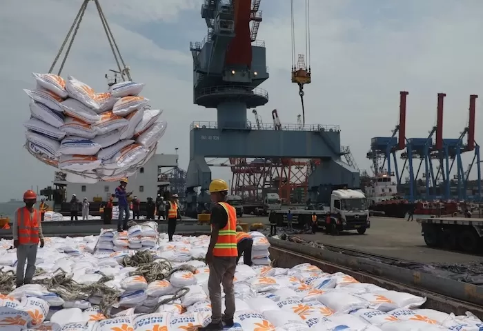 Dugaan Mark-up Beras Impor Rp 2,7 Triliun, Presiden Diminta Perintahkan Audit