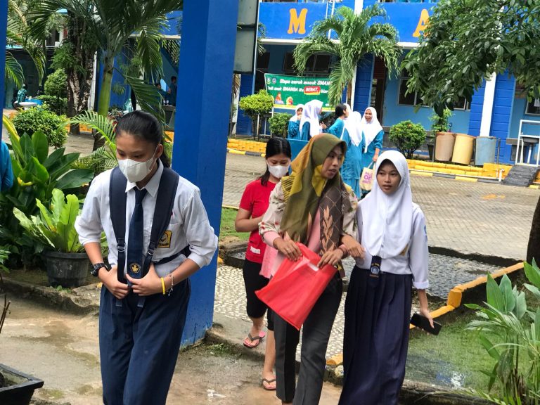 DPRD Batam Kritik Sistem Zonasi PPDB SMA: Pendaftar Overload, Daya Tampung Tak Seimbang