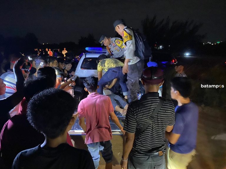 Terpeleset dan Jatuh ke Laut dan Tak Bisa Berenang, Seorang Pria Tewas di Periaran Coastal Area