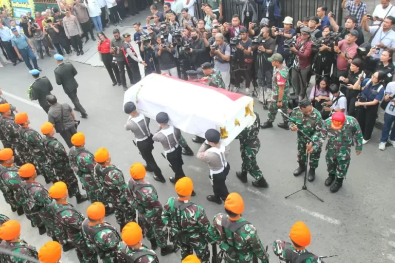 Puan: Hamzah Haz Sosok Teduh yang Merangkul