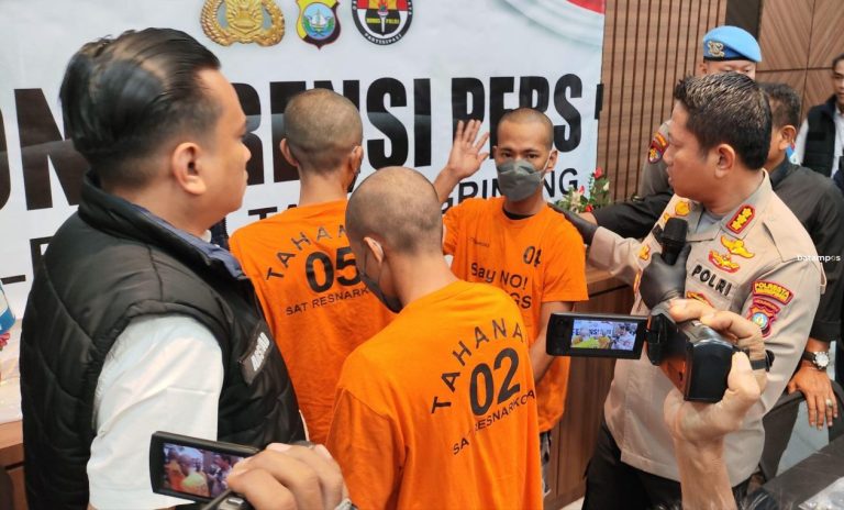 Kurir Narkoba Jaringan Lapas Simpan Sabu di Celana Dalam