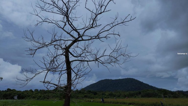 Waspada Shower Rain Disertai Petir di Pulau Bintan