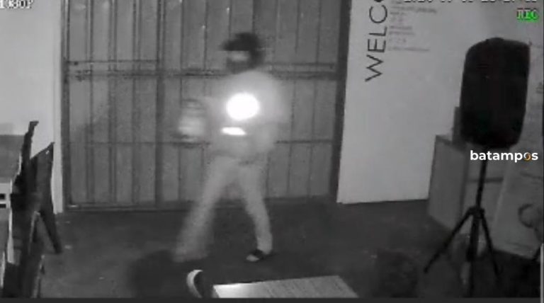 Pencuri Bobol Kafe Vegas, 1 CCTV Dibawa Kabur
