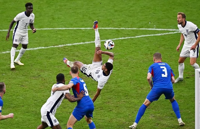 Inggris Lolos Dramatis setelah Tumbangkan Slovakia 2-1