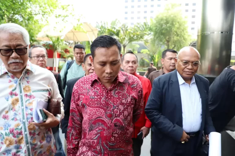 Staf Sekjen PDIP Kusnadi Dicegah ke Luar Negeri Terkait Kasus Harun Masiku