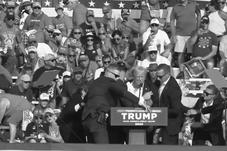 Trump ‘Baik-Baik Saja’ Usai Insiden Penembakan di Pennsylvania