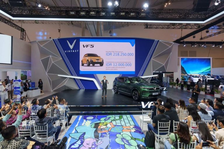 VinFast Hadirkan Promo Menggoda untuk SUV Listrik VF e34 dan VF 5 di GIIAS 2024
