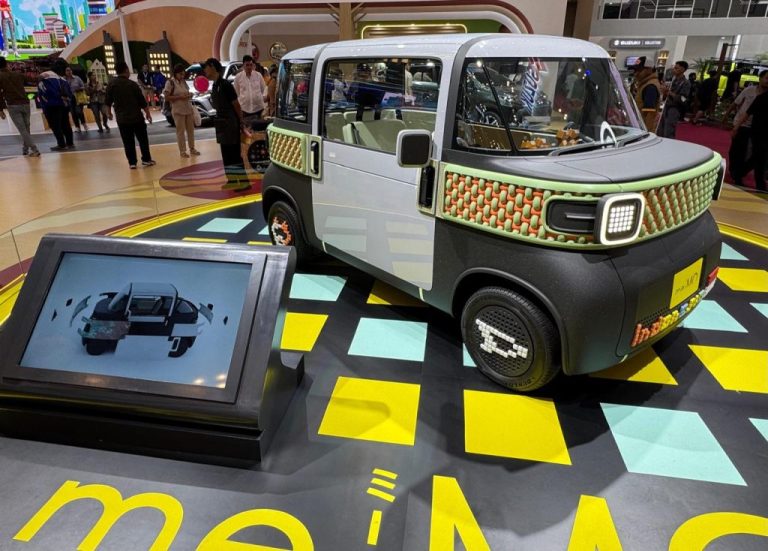 Daihatsu me:MO Siap Menggebrak GIIAS 2024 dengan Inovasi Mobil Listrik Kei-Car yang Unik