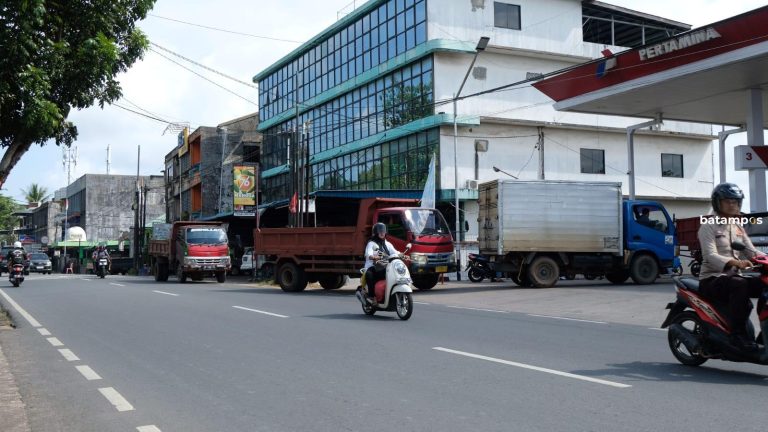 Polisi Telusuri Penyebab Antrean Panjang Pengisian Solar di SPBU