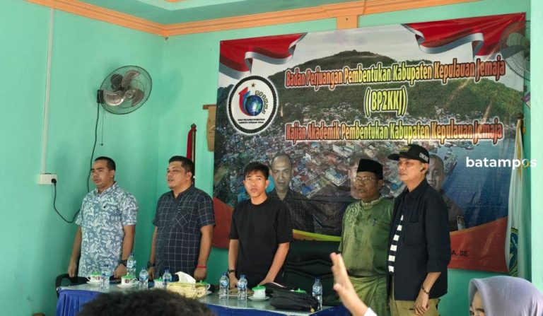 Lengkapi Syarat Berpisah Dari Anambas, BP2KKJ Lakukan Kajian dan Sosialiasi kepada Masyarakat Jemaja