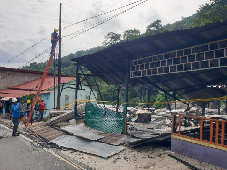 Panaskan Kuah Soto Sampai Ketiduran, Rumah Makan di Bukit Tengkorak Habis Dilalap Si Jago Merah