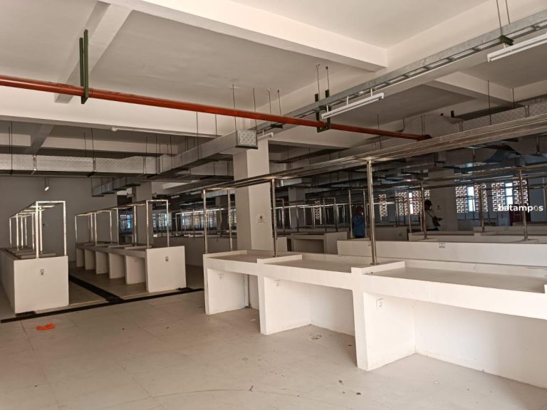 Pedagang Ogah Jualan di Lantai Dua Pasar Encik Puan Perak Tanjungpinang