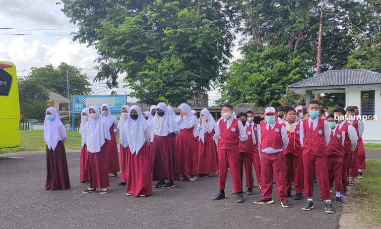 2024, Pemko Tak Anggarkan Seragam Gratis SD-SMP untuk Pelajar Swasta 