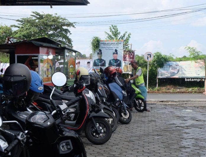 Pengelola Food Court di Tanjungpinang Tarik Uang Parkir dari Jukir