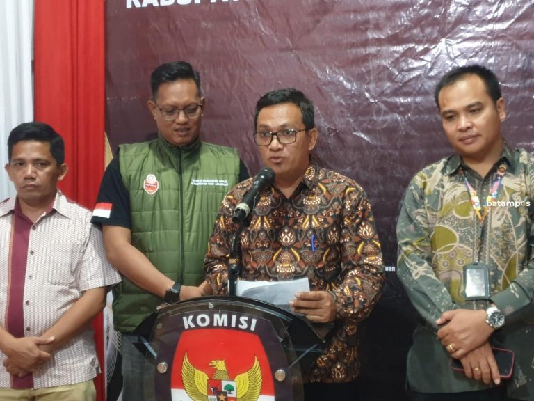 Dua Wakil Bupati dan Waketum Partai BErtarung di Pilkada Anambas