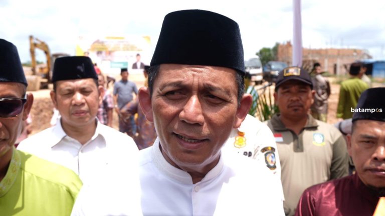 Janji Lengkapi Fasilitas SMA 28 Batam, Gubkepri Minta Orang Tua Siswa Tak Paksa Anak Masuk  SMA 16 Batam