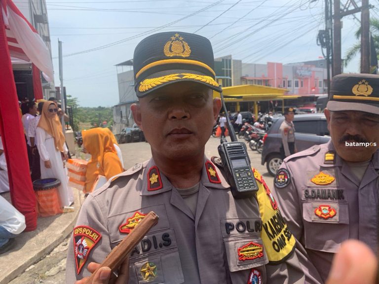 Ratusan Polisi Amankan Pendaftaran Cagub Cawagub di Kantor KPU Kepri
