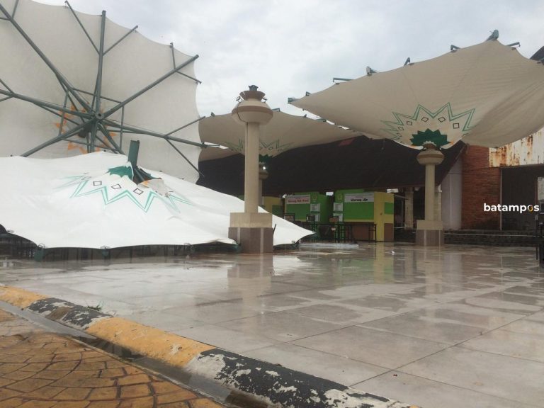 Dua Payang Pusat Kuliner Hall B Coastal Area Patah, 2 Korban Dibawa ke Puskesmas