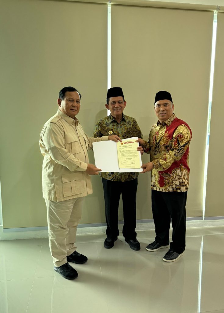 Ke Batam, Prabowo Serahkan Langsung Rekomendasi Pasangan Calon Gubernur Kepri dan Calon Waliota Batam