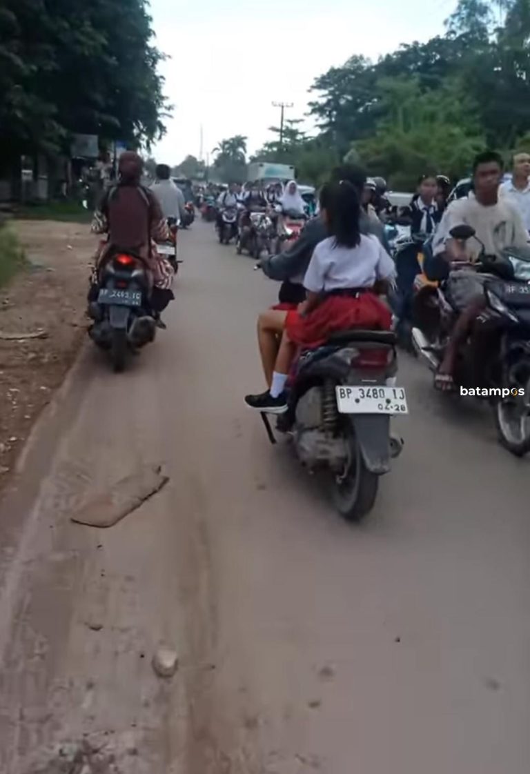 Warga Batuaji Minta Polisi Aktif Mengatur Arus Lalulintas di Jam Sibuk