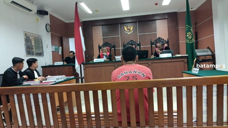 Nahkoda Ini Jadi Terdakwa Penyelundupan Pasir Timah ke Malaysia