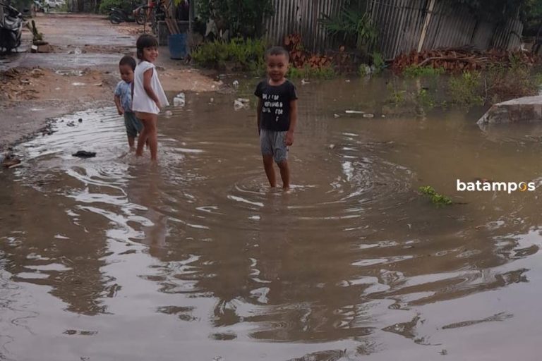 BMKG Ingatkan Warga di Pesisir Kepri Waspadai Potensi Banjir Rob