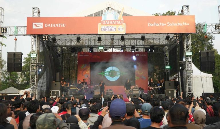 Kemeriahan “Kumpul Sahabat Daihatsu 2024”: Kolaborasi Warga Solo, UMKM, dan Komunitas di Stadion Manahan*