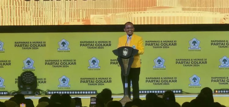 Bahlil Janji Beri Tempat untuk Airlangga di Pemerintahan dan Partai Golkar