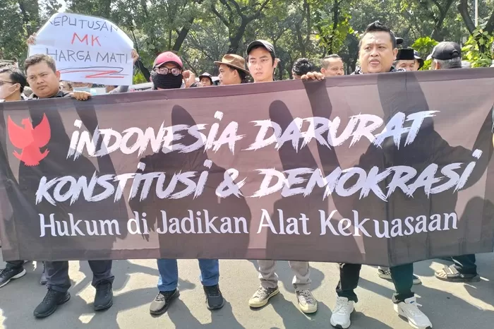 Aksi Massa di MK Pastikan Bakal Boikot Pilkada Serentak 2024 Jika DPR Tetap Sahkan RUU Pilkada