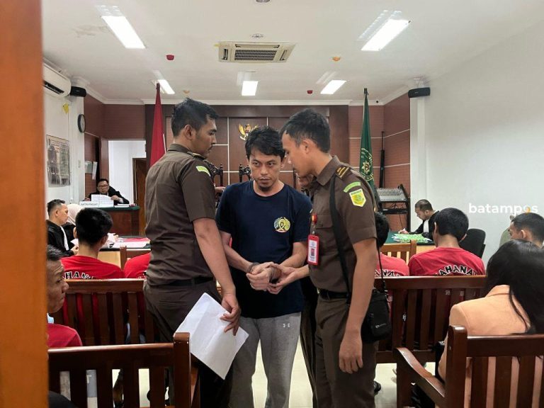 Lakukan Pembunuhan Berencana, Oknum PNS Pemprov Kepri Dituntut 18 Tahun