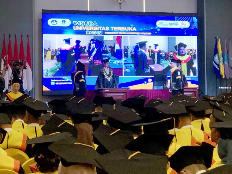 Universitas Terbuka Wisudakan 503 Mahasiswa