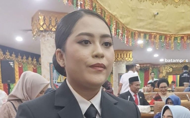 Novelin Fortuna Sinaga Anggota Termuda DPRD Batam