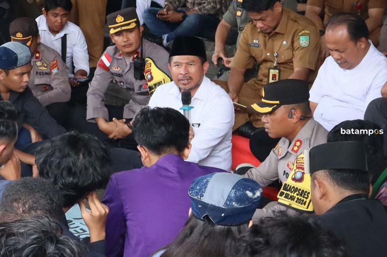 Nuryanto-Hardi Selamat Hood Kantongi B1 KWK Gelora