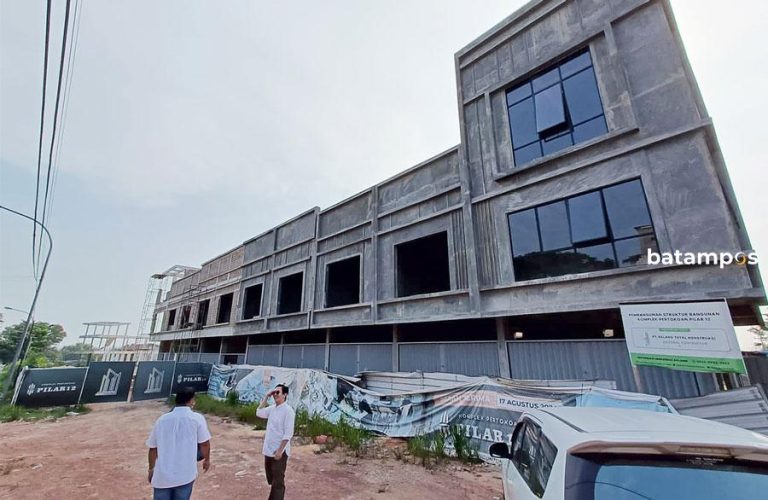 Promo Kemerdekaan Pilar 12 , Pusat Kawasan Bisnis di Sagulung