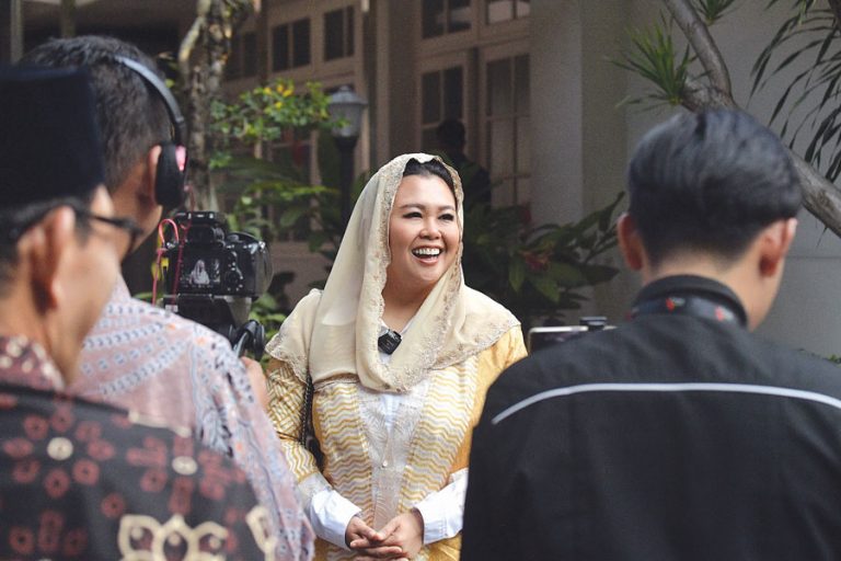 Yenny Dorong Gus Yahya-Muhaimin Dialog